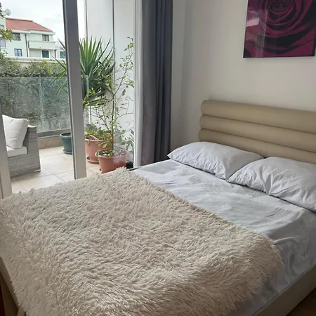 Apartment Pretty Near The Sea! *
