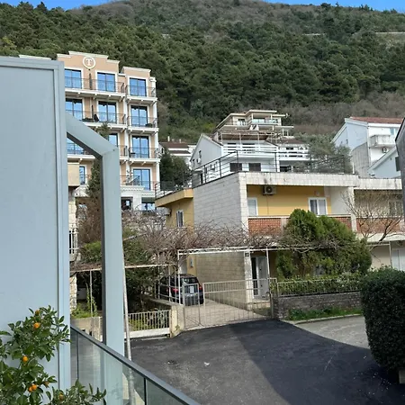 Apartment Pretty Near The Sea!