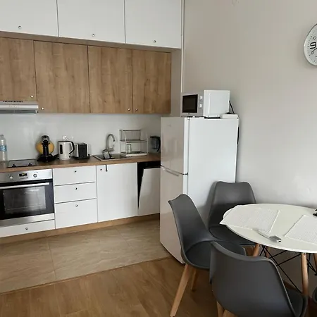 Pretty Near The Sea! Apartment